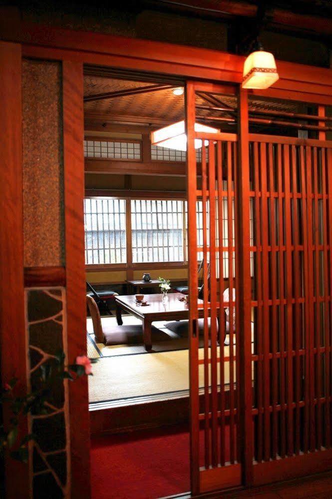 Ryokan Kaminaka Takayama  Ngoại thất bức ảnh